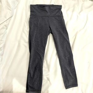 Lululemon women’s size 4 grey cropped leggings with mesh showing on the sides
